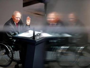 Σόιμπλε για παγκόσμια οικονομία: «Ξεχάστε τις παλιές καλές ημέρες - Δεν υπάρχει λόγος για… εφησυχασμό»